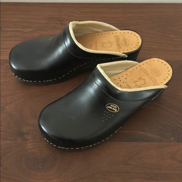 Sanita Black Mules Comfortable Slip-On Clogs - Picture 4 of 10
